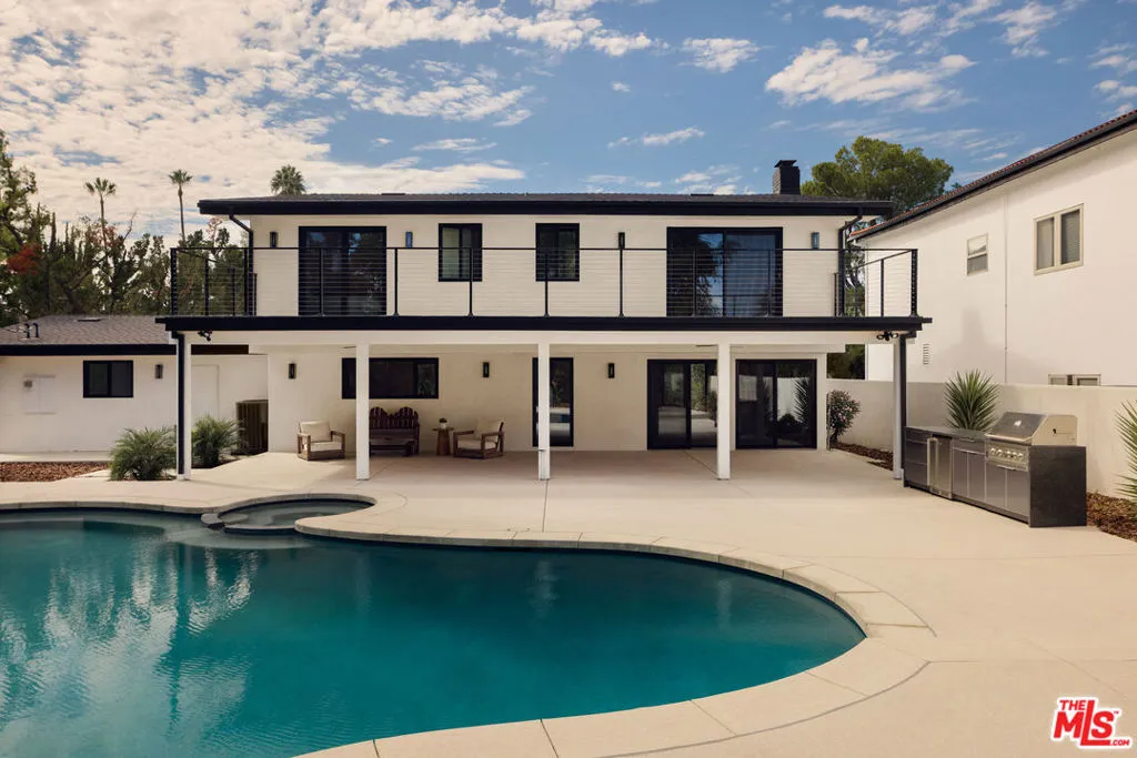 5630 Blanco Avenue, Woodland Hills, California 91367 home-pic-16